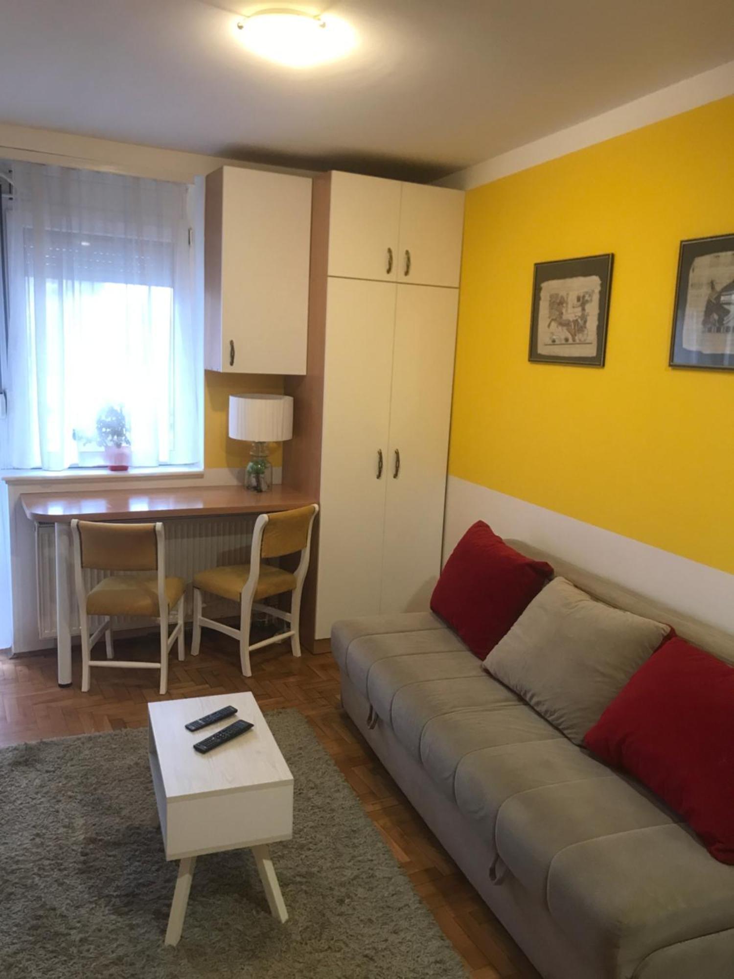 Tina Sajam Studio Novi Sad Extérieur photo